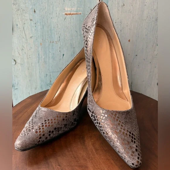 Sexy Calvin Klein heels in blue/copper snakeskin print leather & a touch of foil - Picture 7 of 16